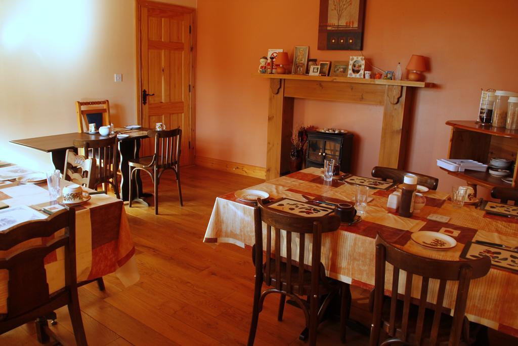 Woodview House Bed And Breakfast 발린로브 외부 사진